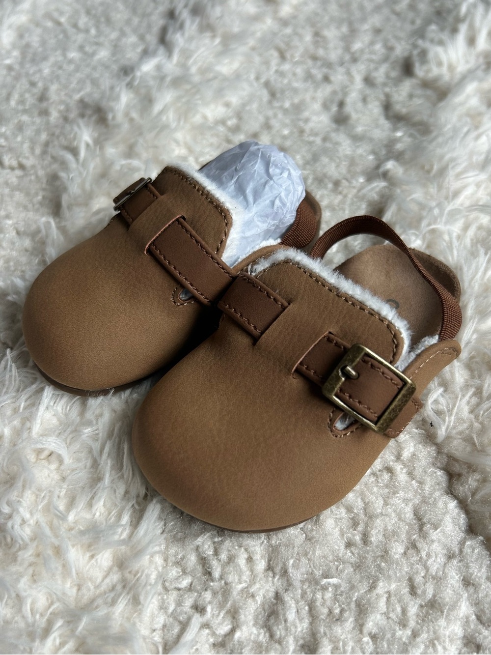 Old Navy Baby Faux Suede Fur Lined Clogs Size 3 NWOT
